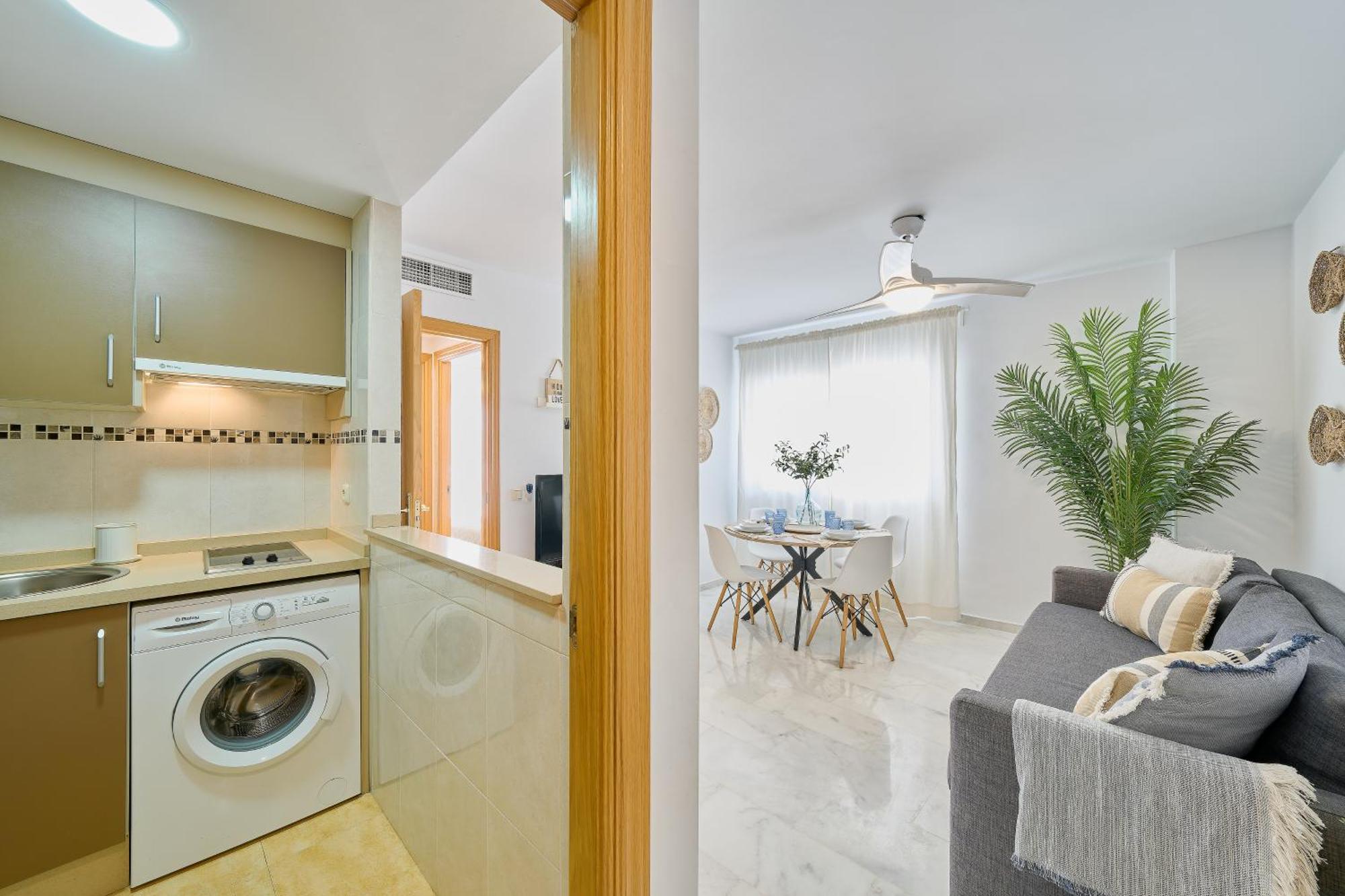 Fuengirola Beach Apartment By Stay Belonio Exterior foto
